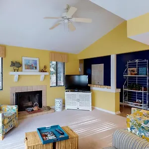 https://beachwalk-142.top-hotels-in-savannah.com